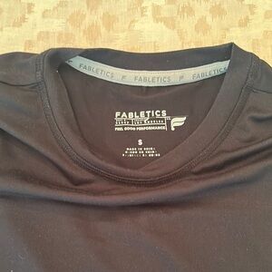 Fabletics Black Long Sleeve Tee scrub wear